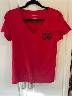 True Religion Women's Red V-Neck Logo Tee with Crest